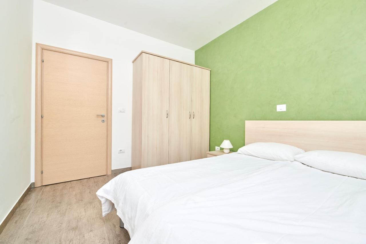 Apartments Ferlin Умаг Екстер'єр фото